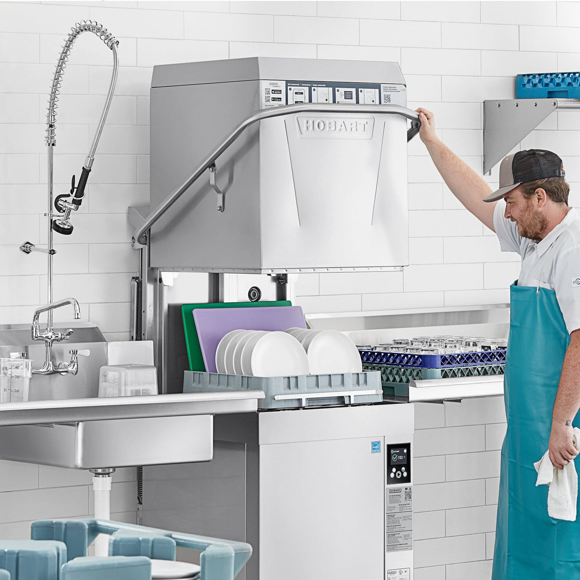Hobart AM16-BAS-2 Lave-vaisselle haute température sur base à porte électrique avec chauffe-eau d'appoint - 208-240V, 3 Phase — image 4